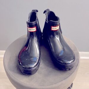 Hunter Chelsea Boots - like new only worn a few times